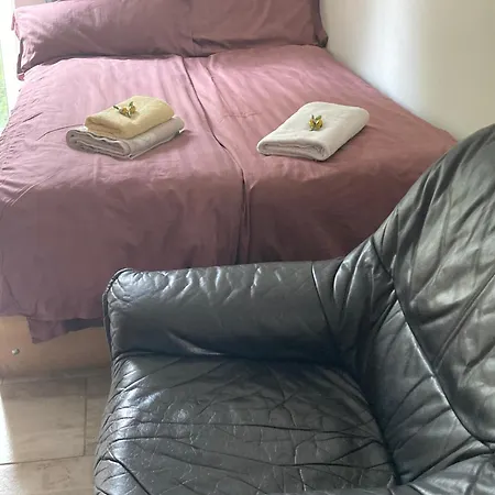 Selbst Check In 30 Zone Internet, Waschmaschine, Free Parkplatz *